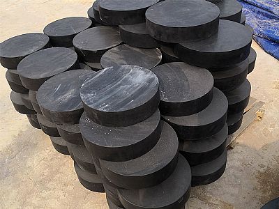 从化区板式橡胶支座由若干层橡胶片与薄钢板经加压硫化